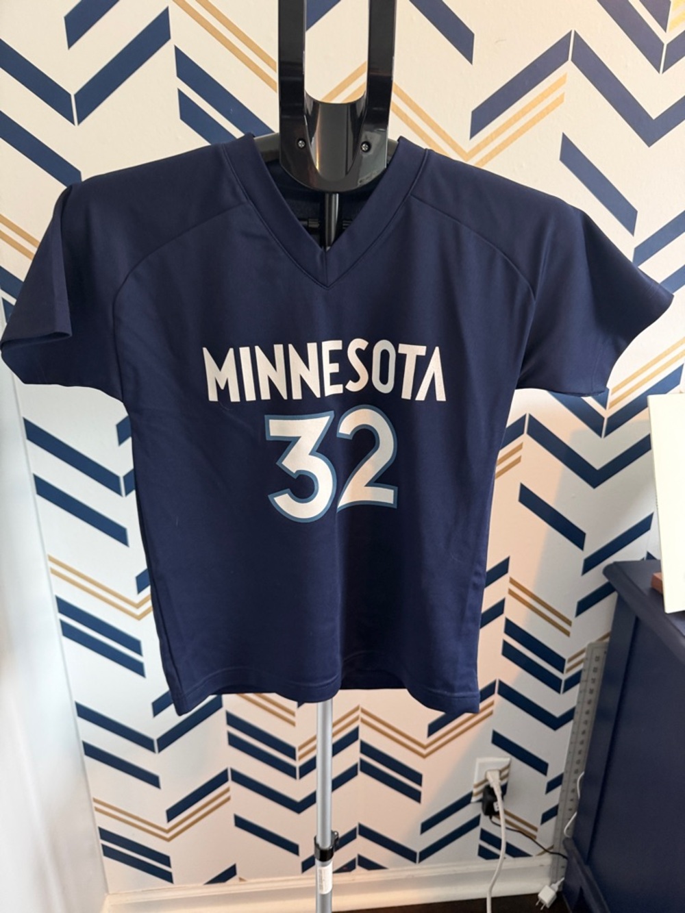 NBA Minnesota Timberwolves Karl-Anthony Towns 32  Jersey Tee